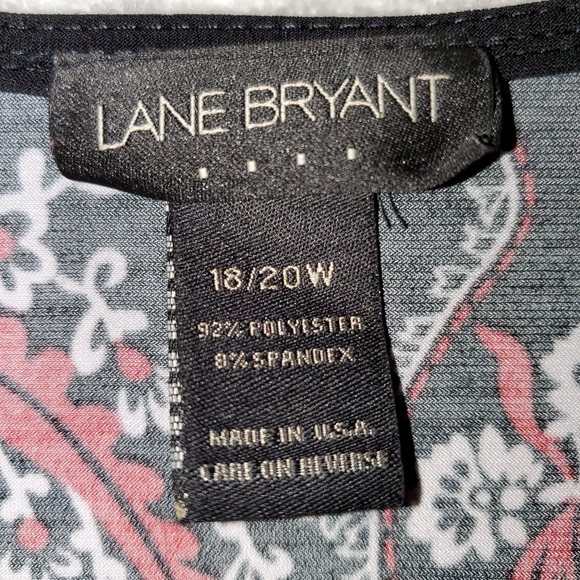 Lane Bryant 18/20 red/black/white 3/4- sleeve top - Picture 6 of 7